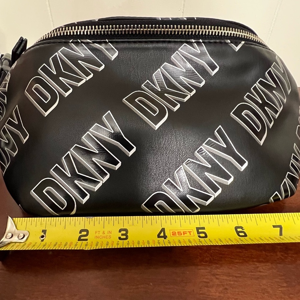 DKNY Tilly Sling Bag Logo Belt Bag Black white NWOT - Picture 9 of 12